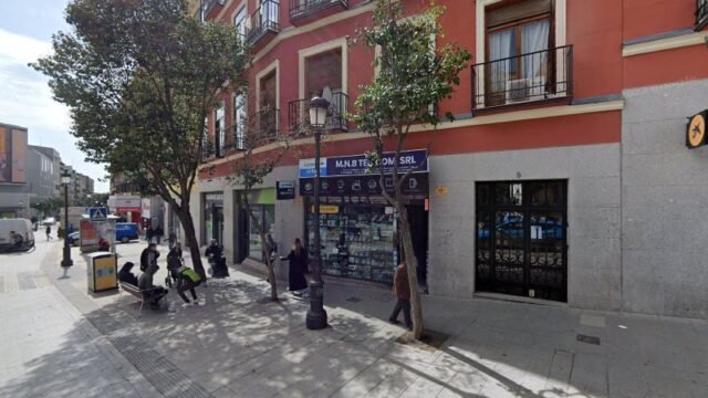 thumbnail-1048.jpg