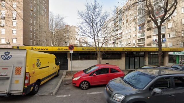 thumbnail-1077.jpg