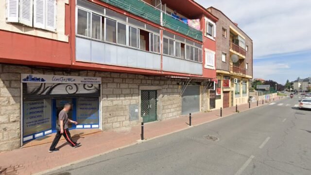 thumbnail-1303.jpg