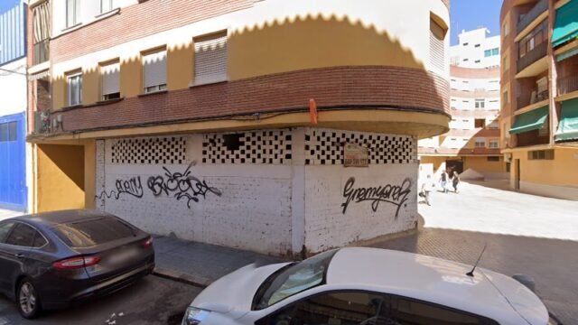 thumbnail-2187.jpg