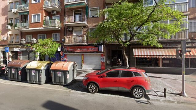 thumbnail-2305.jpg