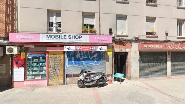 thumbnail-2339.jpg