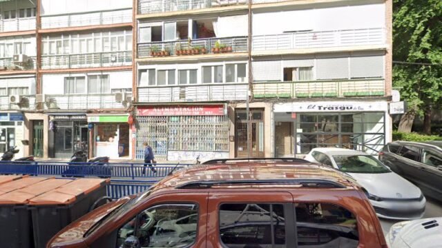 thumbnail-2392.jpg