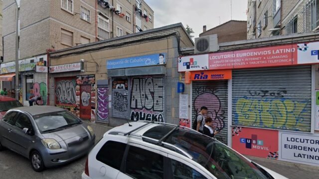 thumbnail-2458.jpg