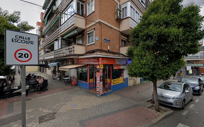 thumbnail-2463.jpg