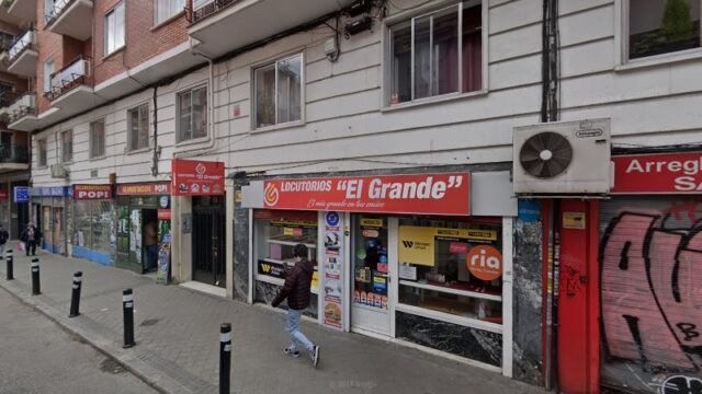 thumbnail-2493.jpg