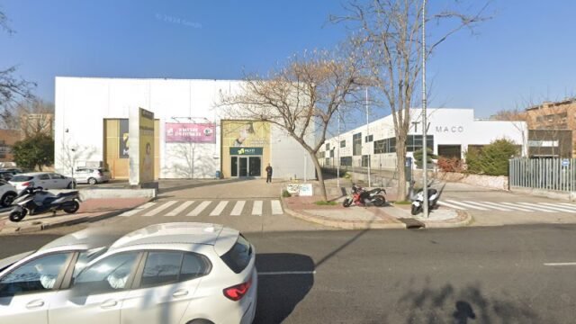 thumbnail-2502.jpg