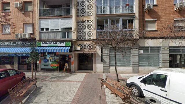 thumbnail-2516.jpg