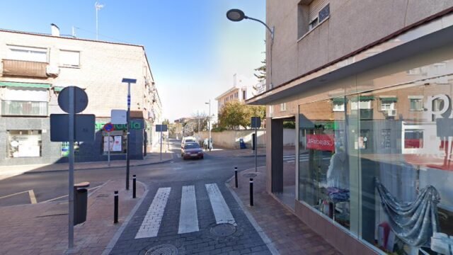 thumbnail-2593.jpg