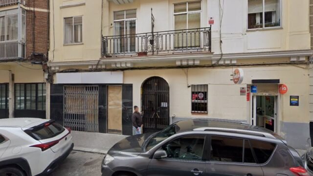 thumbnail-2641.jpg