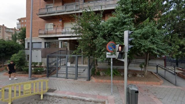 thumbnail-2694.jpg