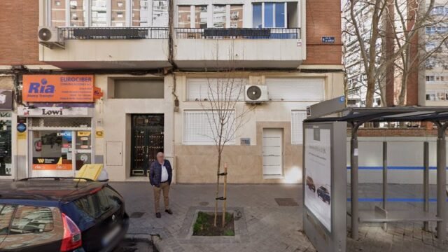 thumbnail-2720.jpg