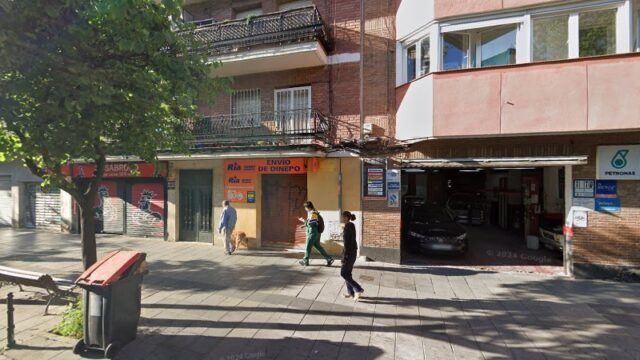 thumbnail-2728.jpg