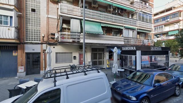 thumbnail-2739.jpg