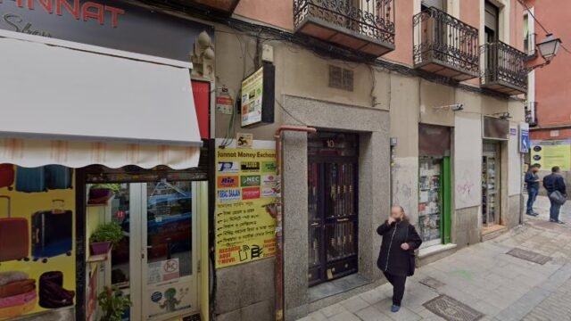 thumbnail-2875.jpg