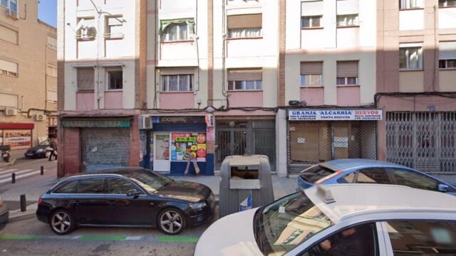thumbnail-2884.jpg
