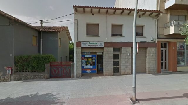 thumbnail-3445.jpg