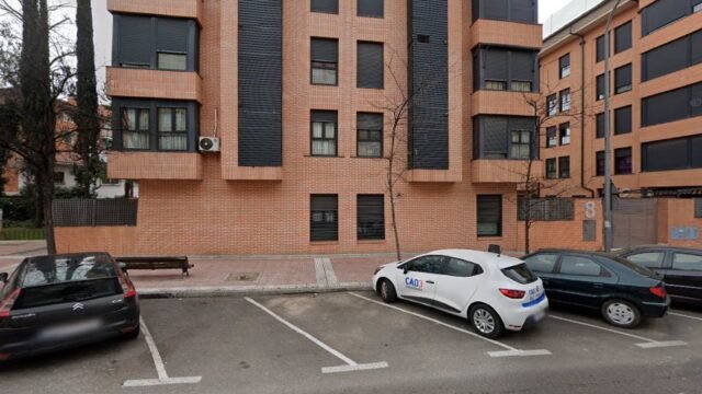 thumbnail-3904.jpg