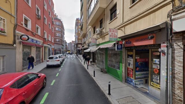 thumbnail-3975.jpg