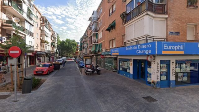 thumbnail-4346.jpg