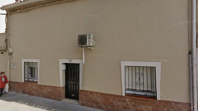 thumbnail-4358.jpg