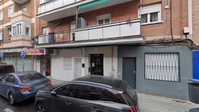 thumbnail-4389.jpg