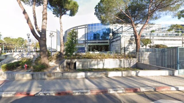 thumbnail-4396.jpg