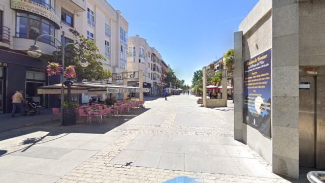 thumbnail-4445.jpg