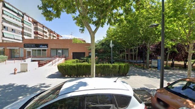 thumbnail-4458.jpg