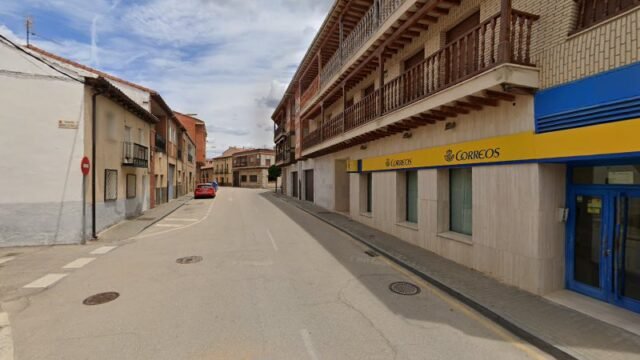thumbnail-4469.jpg