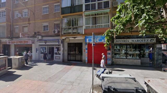 thumbnail-4647.jpg