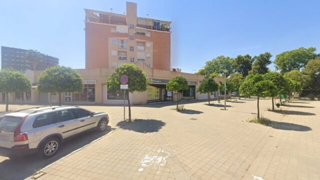 thumbnail-4751.jpg
