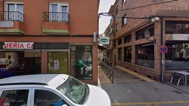 thumbnail-5221.jpg