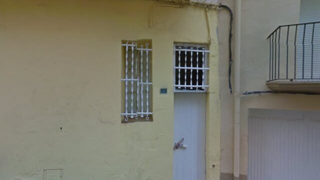 thumbnail-5502.jpg