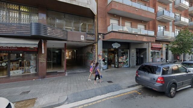 thumbnail-5931.jpg
