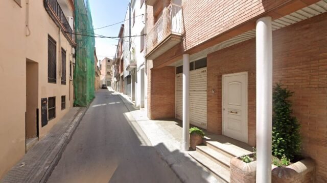 thumbnail-5949.jpg