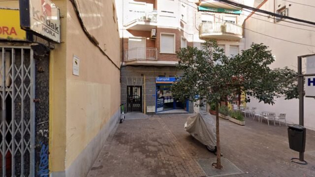 thumbnail-6327.jpg