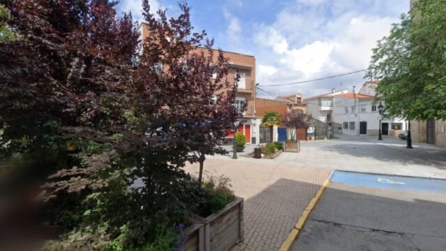 thumbnail-6459.jpg