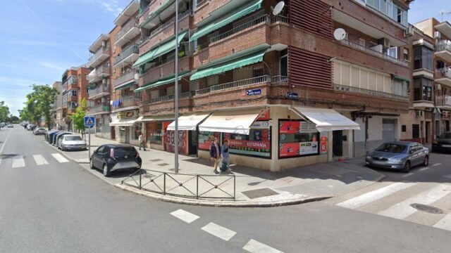 thumbnail-745.jpg