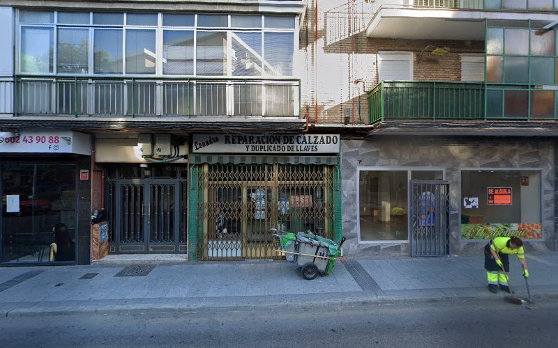 thumbnail-2152.jpg