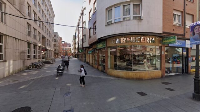 thumbnail-2194.jpg