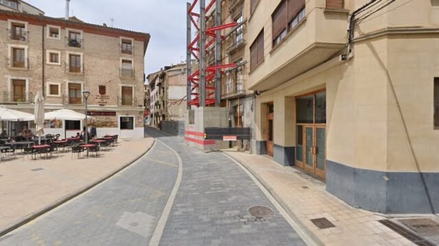 thumbnail-2334.jpg