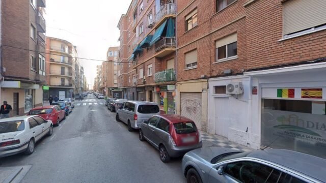 thumbnail-2576.jpg