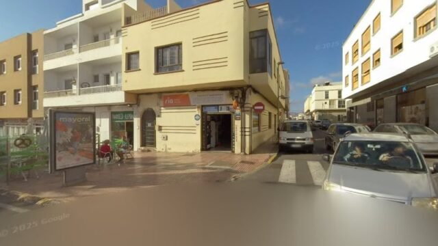 thumbnail-2586.jpg