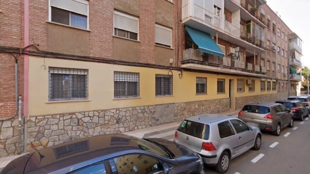 thumbnail-2595.jpg